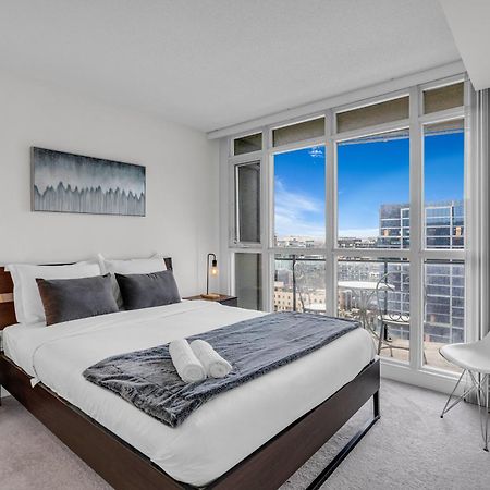 City Downtown Suites Торонто Екстериор снимка
