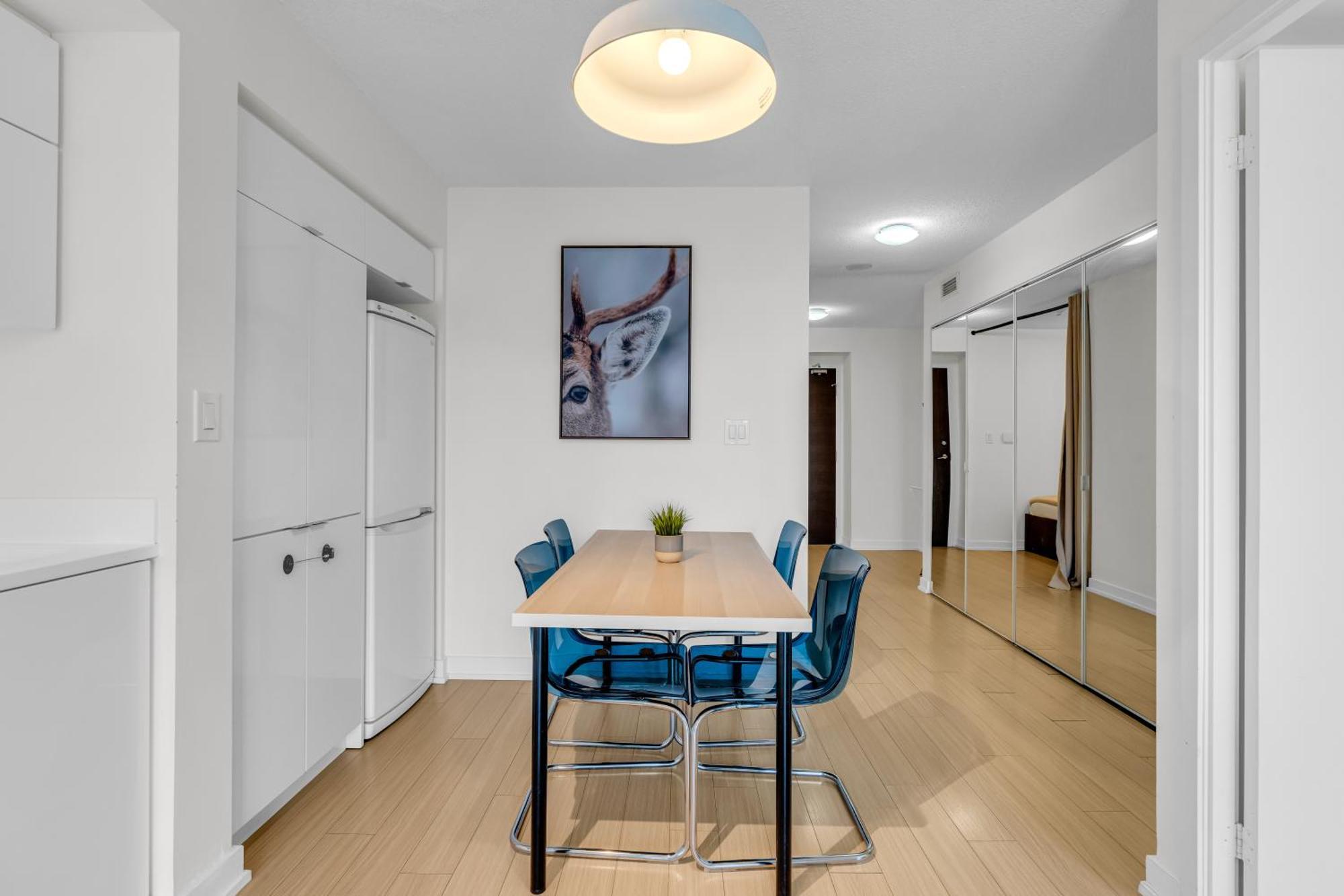 City Downtown Suites Торонто Екстериор снимка