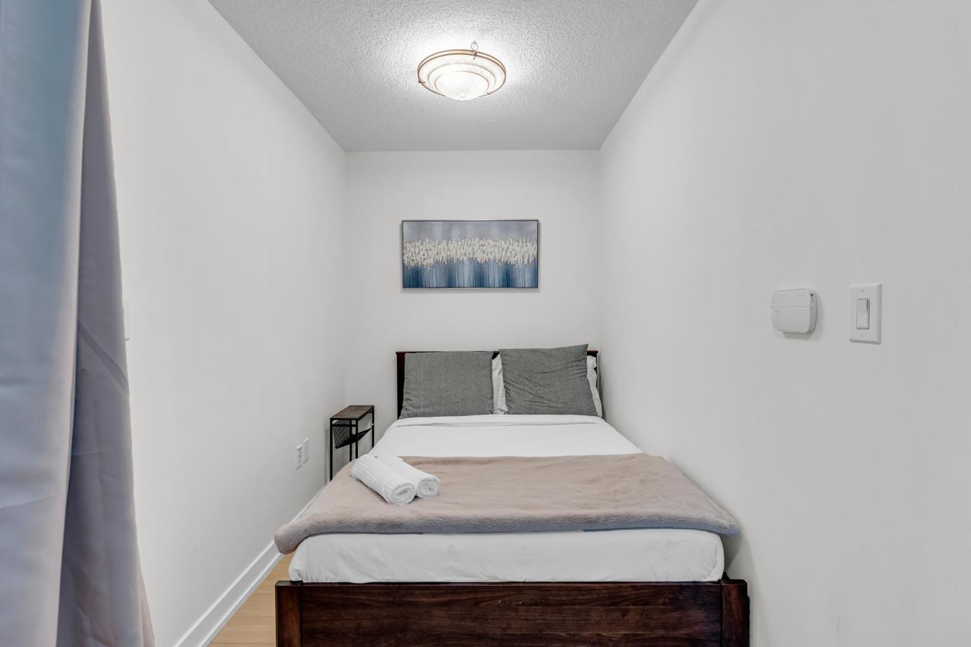 City Downtown Suites Торонто Екстериор снимка